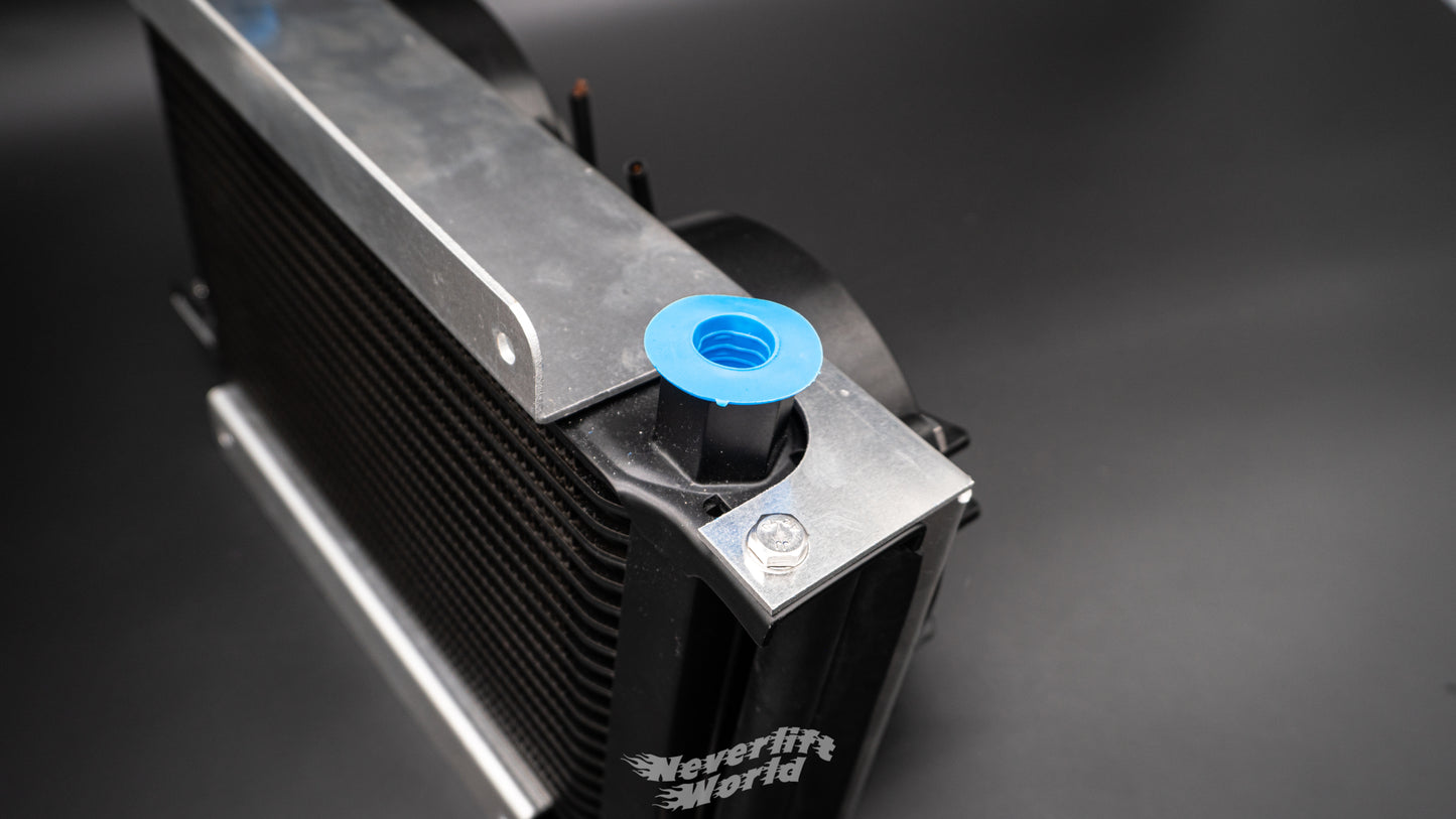 19 ROW OIL COOLER WITH SHROUD AND FANS - AN8
